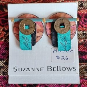 Zen Earrings by artist Suzanne Bellows from her Soft Collection 🩵💖